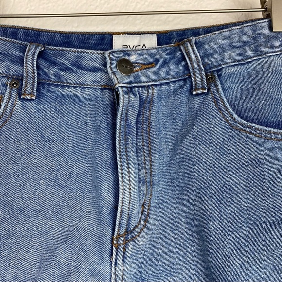 RVCA Boyfriend Distressed Denim Shorts size 30 - Picture 3 of 14